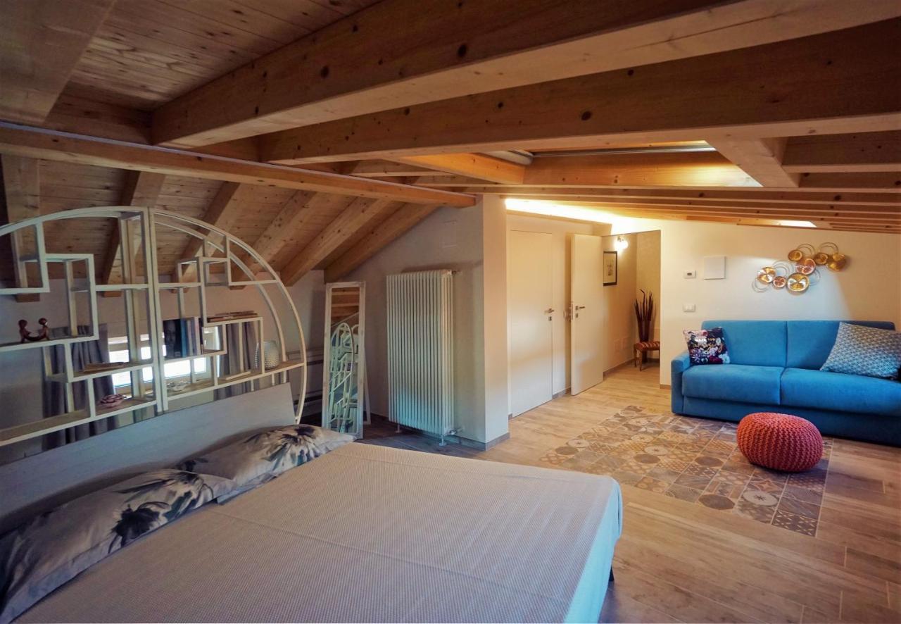 Toson D'Oro Bed & Breakfast Sabbioneta Exteriör bild